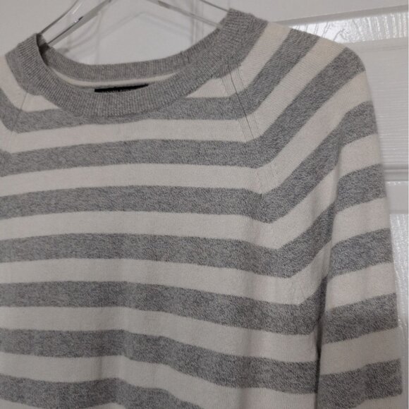 Banana Republic Stripe Sweater Womens Size Medium Gray Cotton Cashmere Pullover - Picture 2 of 9
